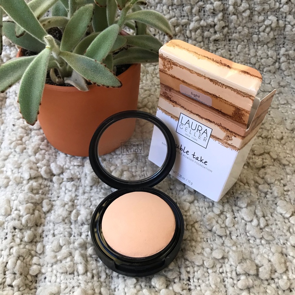 Laura Gellar double take powder foundation - LIGHT